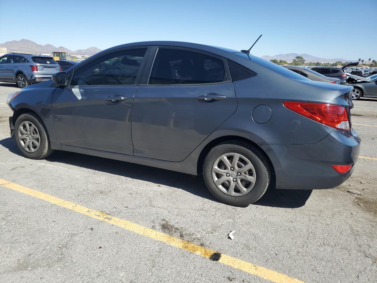 2012 HYUNDAI ACCENT GLS photo 2