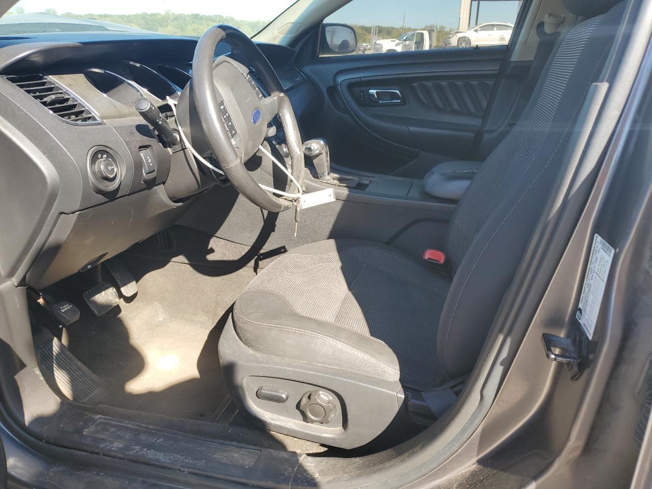 2011 FORD TAURUS SEL photo 13