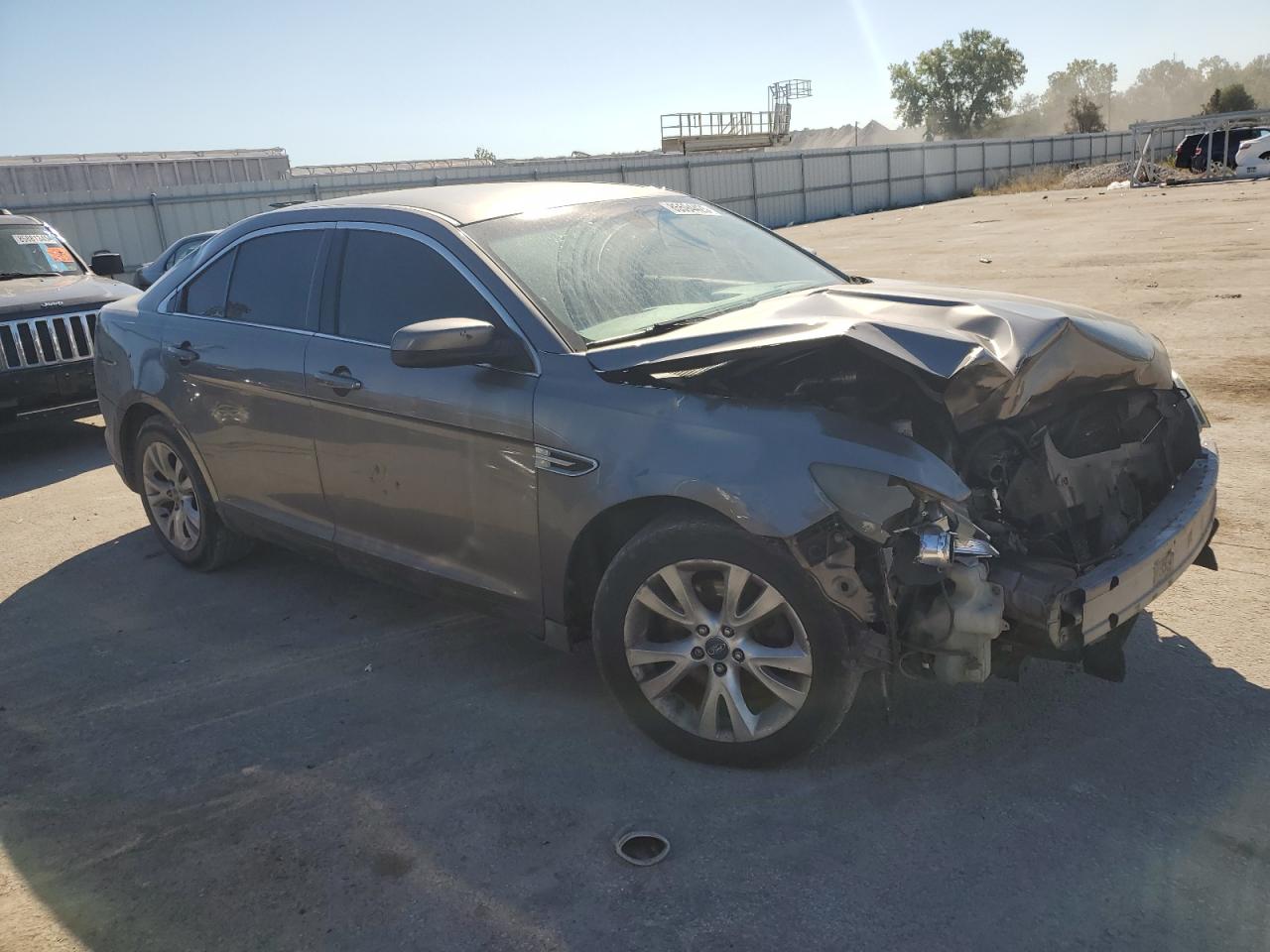 2011 FORD TAURUS SEL photo 7