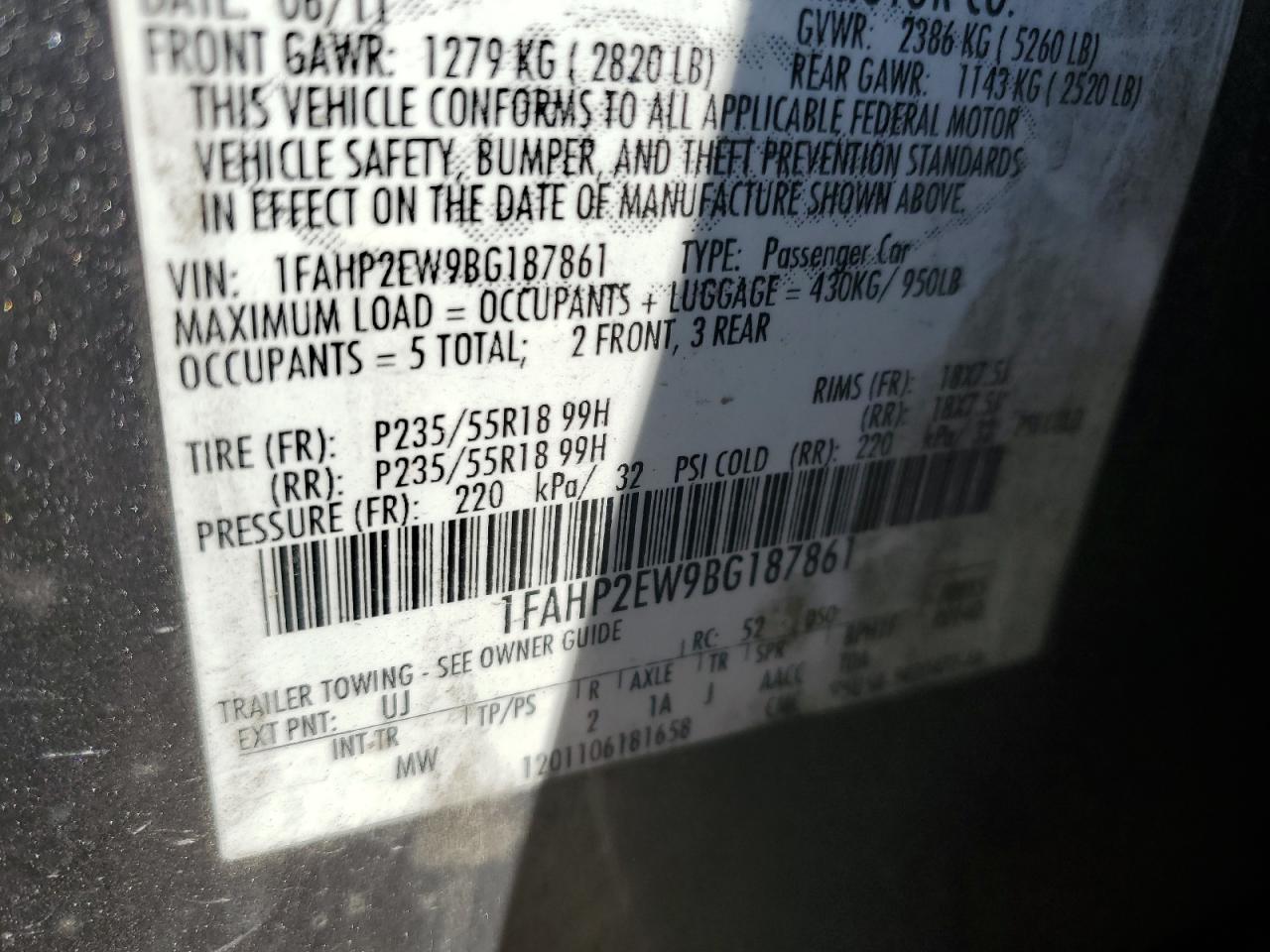 2011 FORD TAURUS SEL photo 23