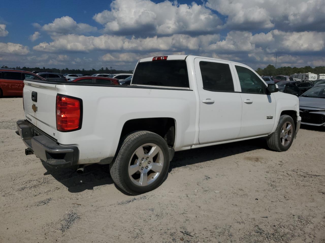 2014 CHEVROLET SILVERADO photo 3
