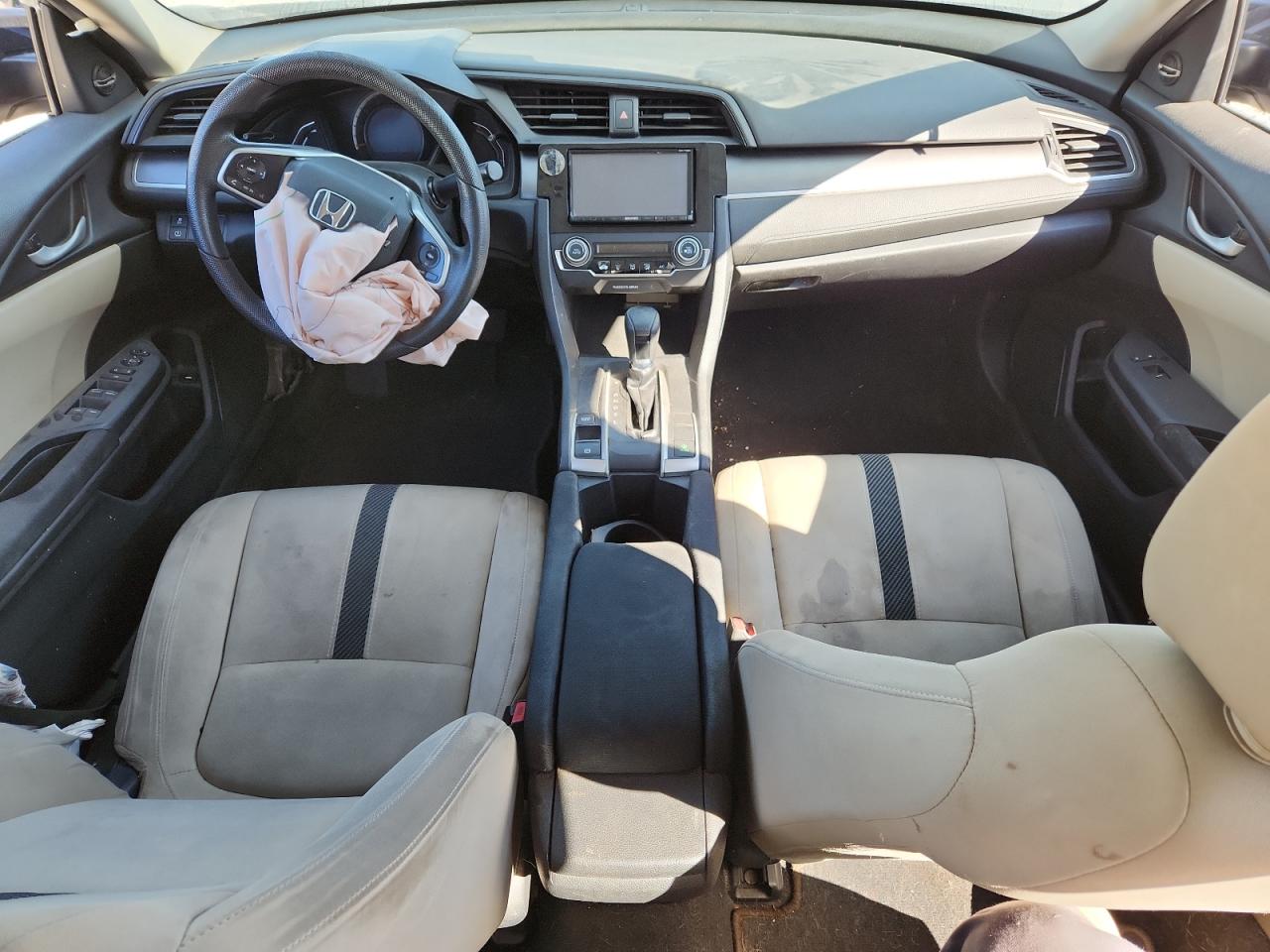 2016 HONDA CIVIC LX photo 15