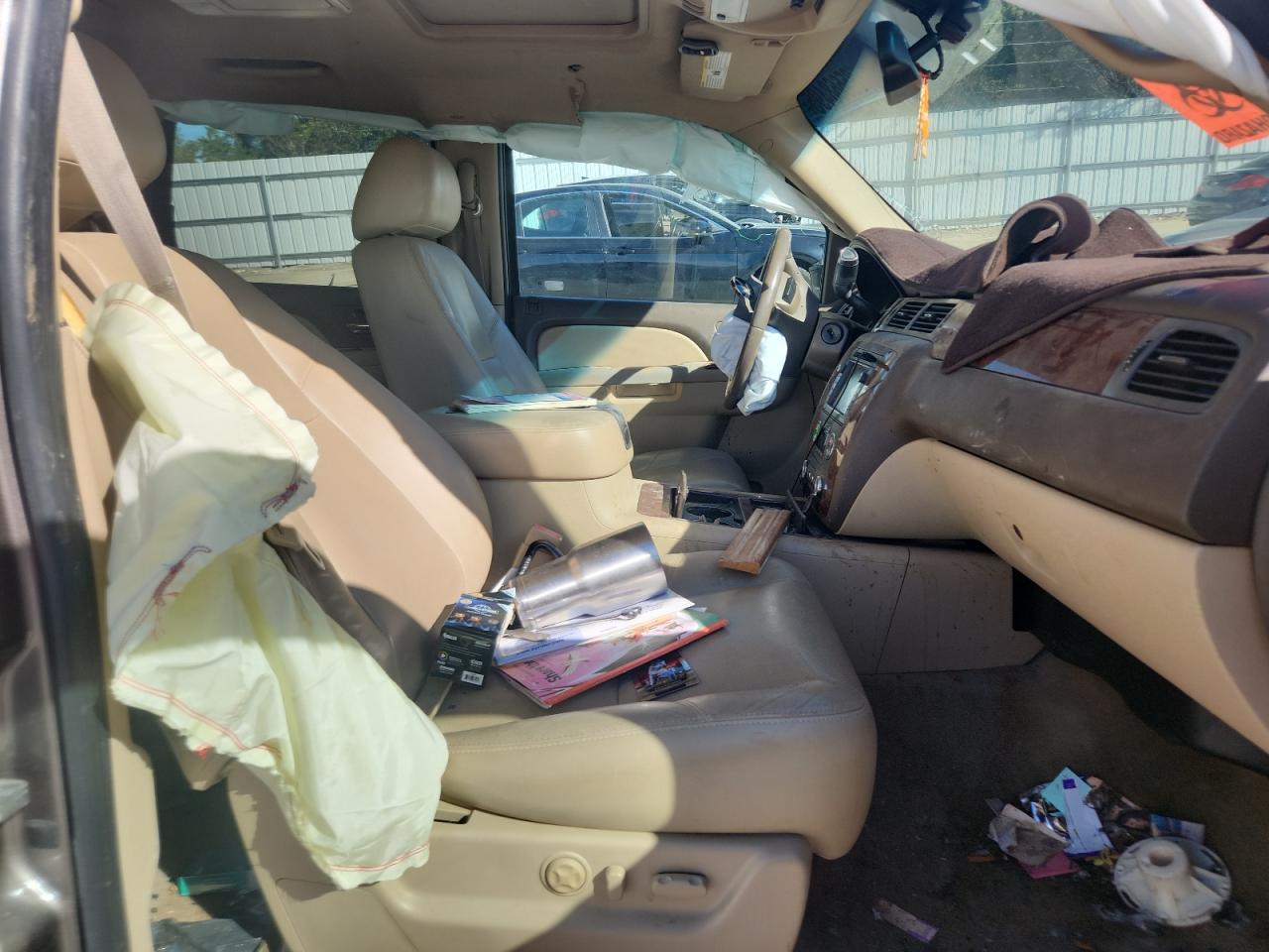 2011 CHEVROLET TAHOE K1500 LTZ photo 13