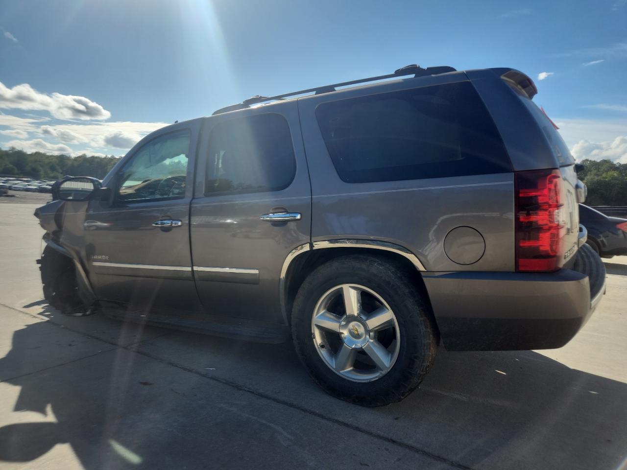 2011 CHEVROLET TAHOE K1500 LTZ photo 3