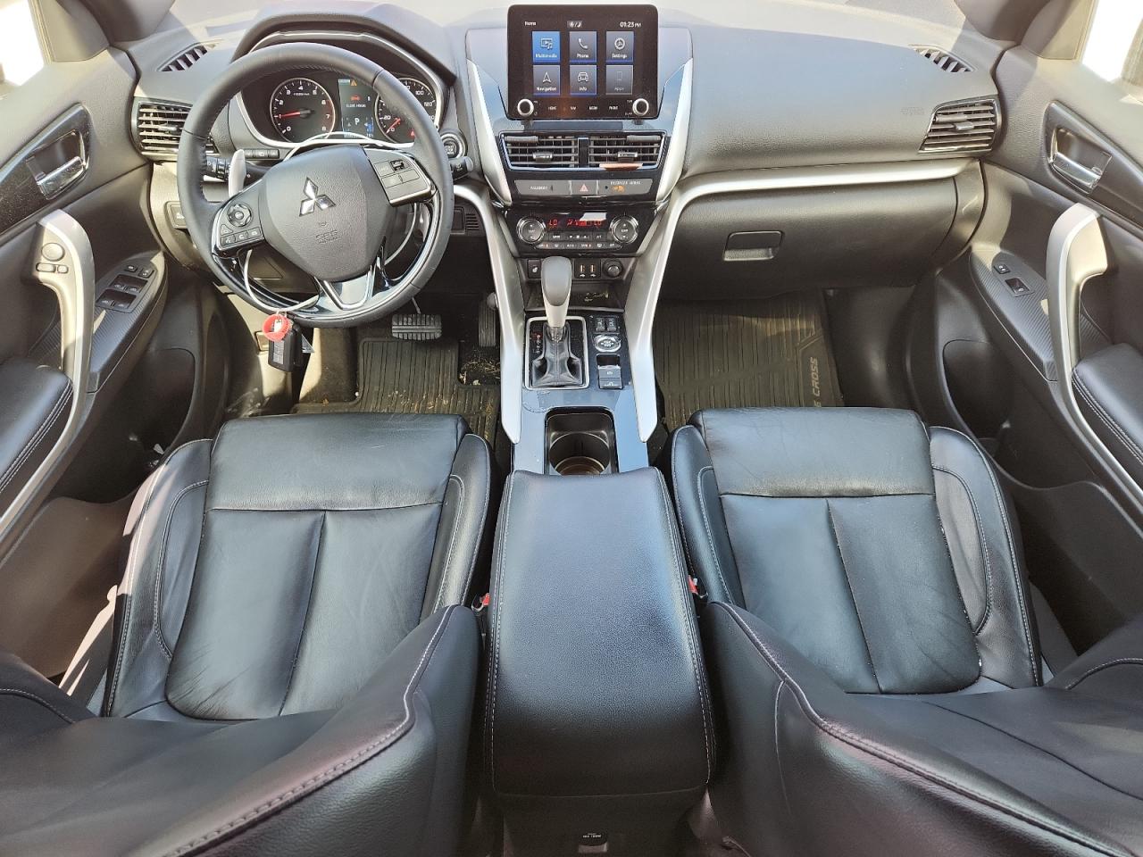 2022 MITSUBISHI ECLIPSE CROSS SE photo 8