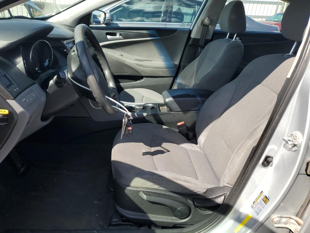 2013 HYUNDAI SONATA GLS photo 13