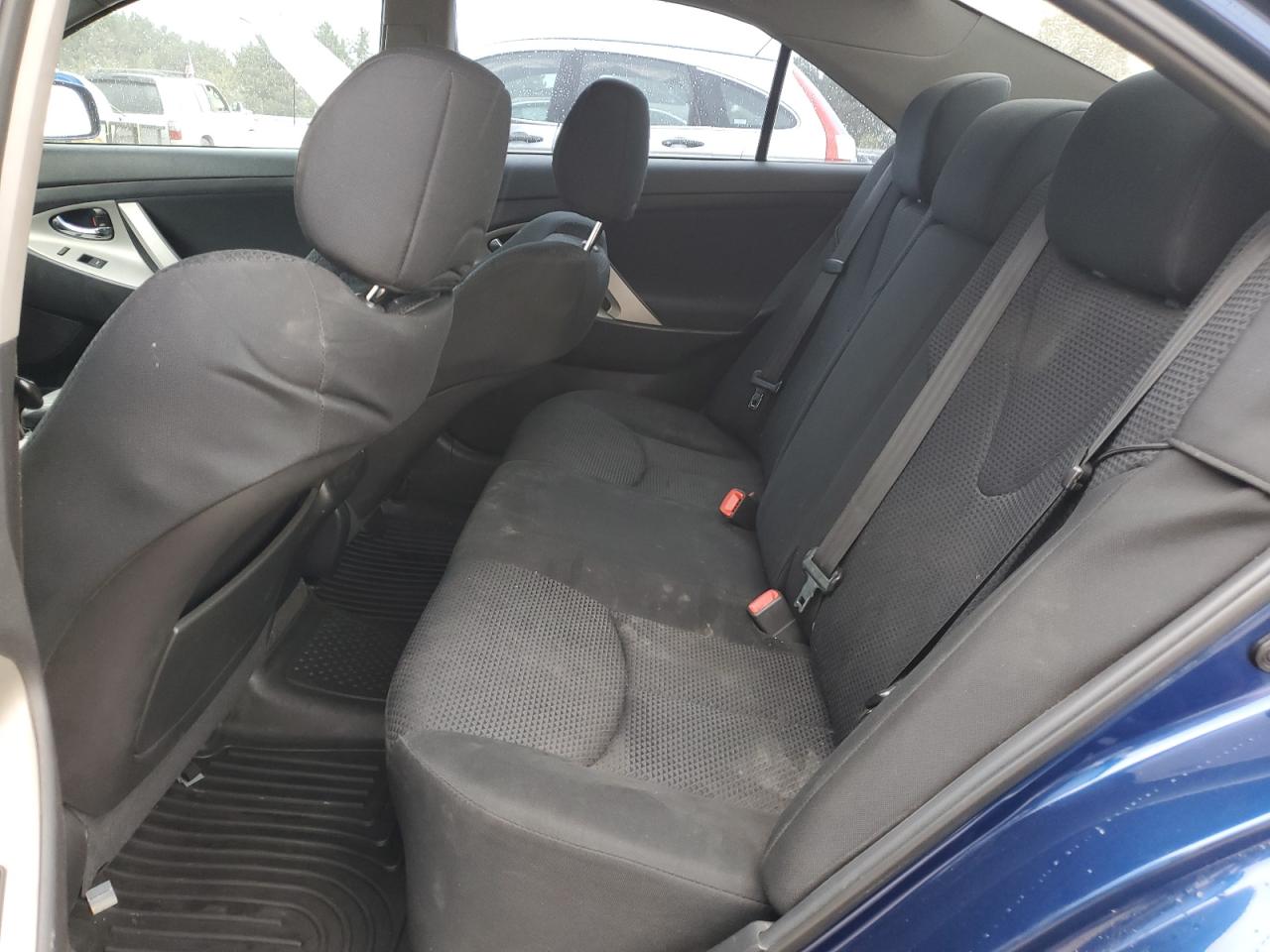 2011 TOYOTA CAMRY SE photo 37