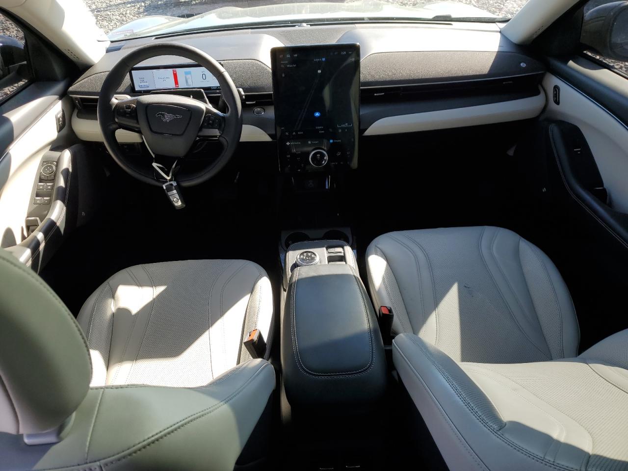 2021 FORD MUSTANG MACH-E PREMIUM photo 22