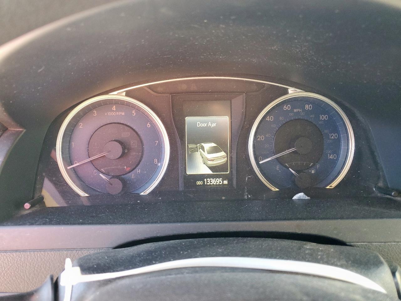 2016 TOYOTA CAMRY LE photo 25
