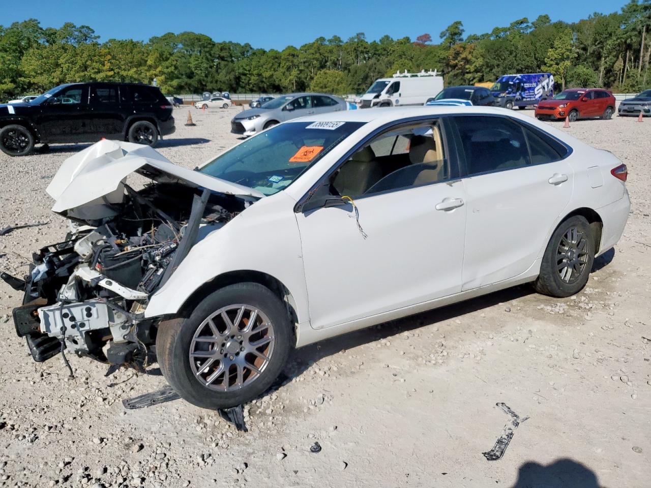 2016 TOYOTA CAMRY