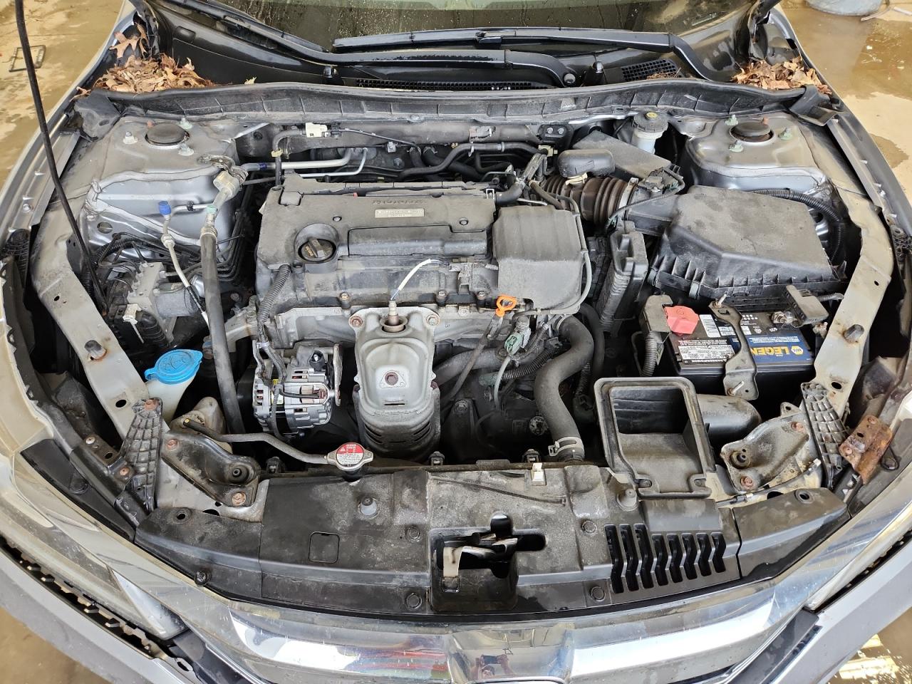 2017 HONDA ACCORD LX photo 21