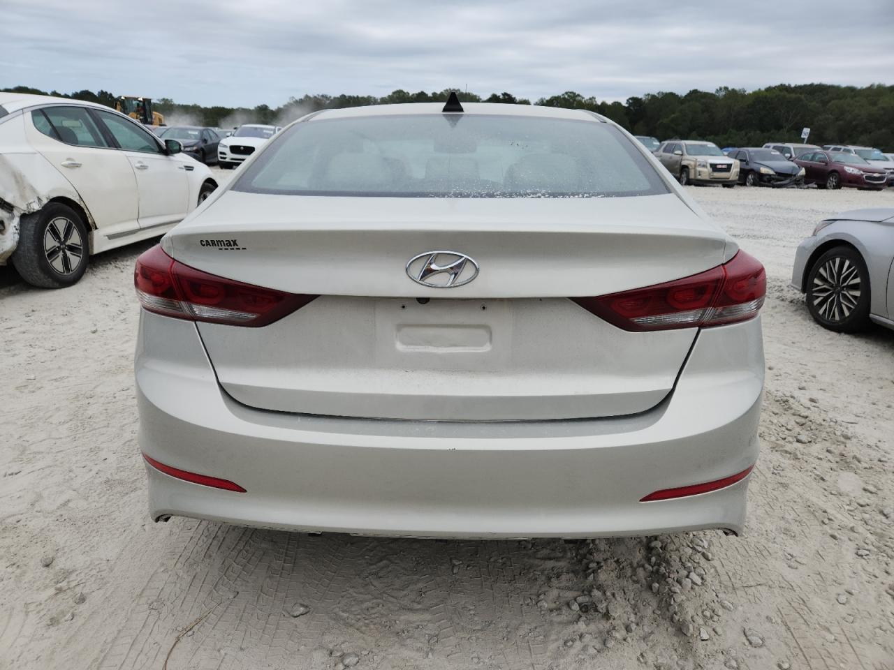 2017 HYUNDAI ELANTRA photo 6