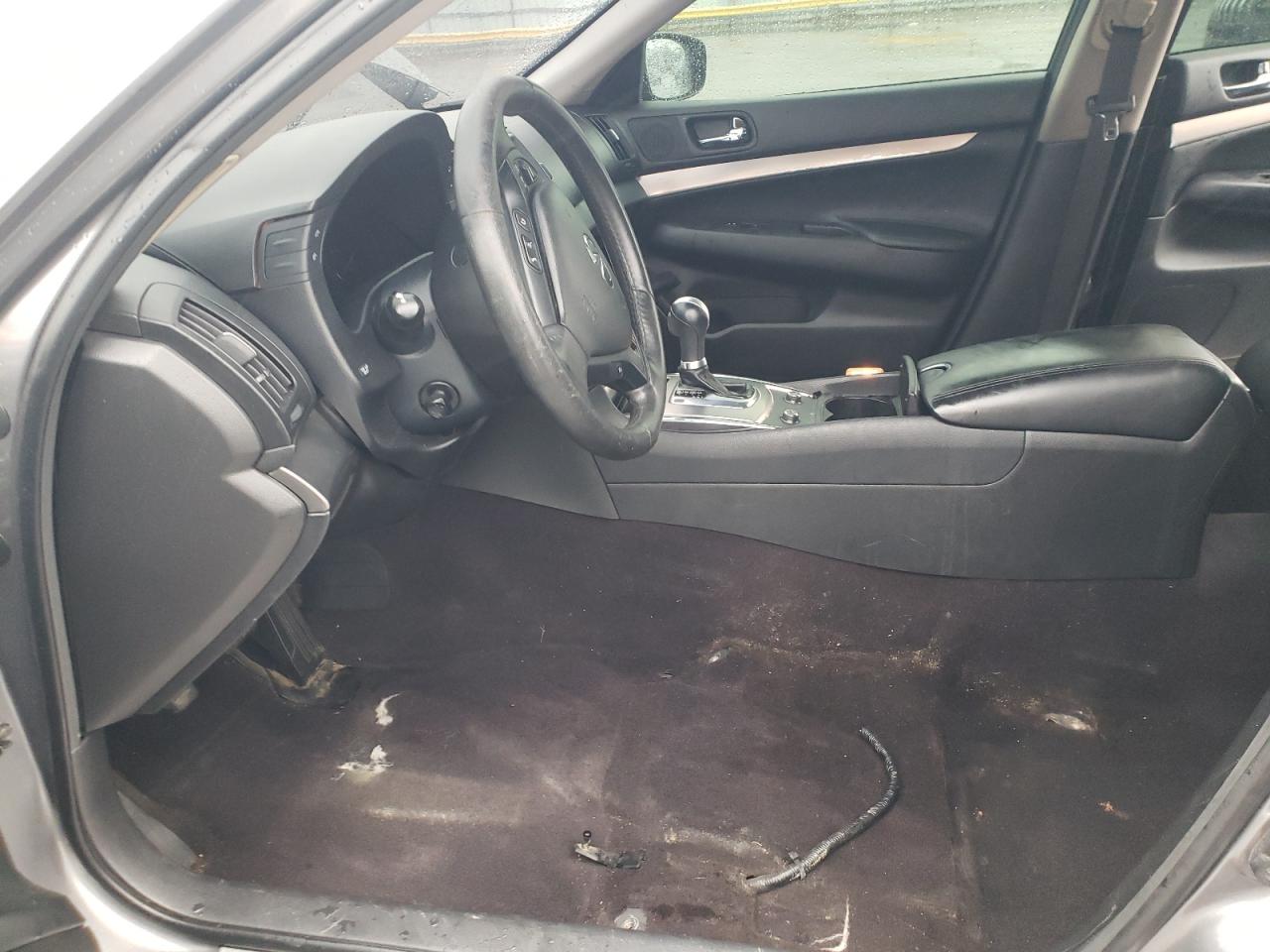2012 INFINITI G37 BASE photo 13