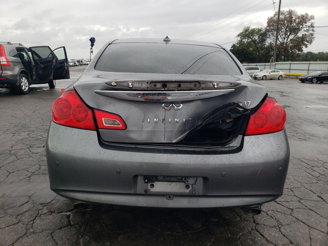 2012 INFINITI G37 BASE photo 11