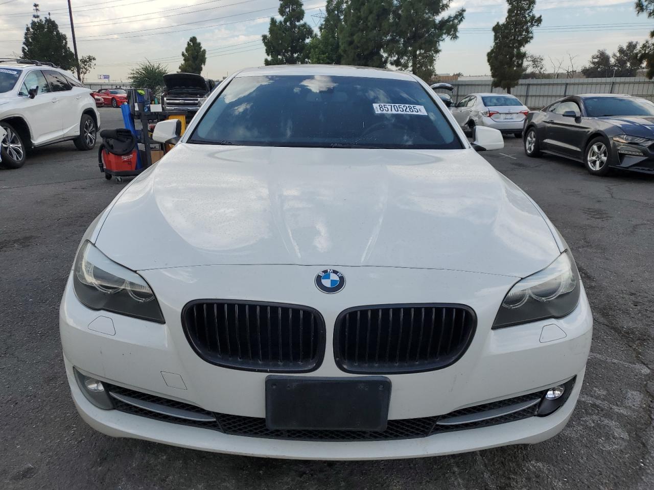 2013 BMW 528 I photo 9