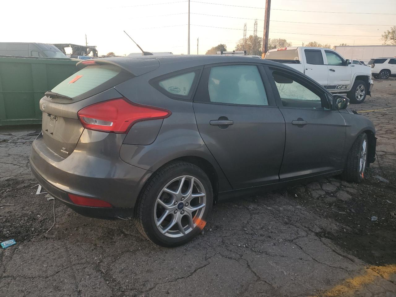 2015 FORD FOCUS SE photo 5