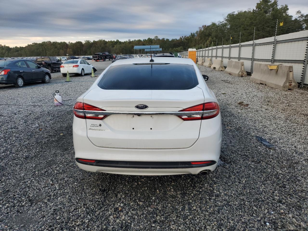 2017 FORD FUSION S photo 6