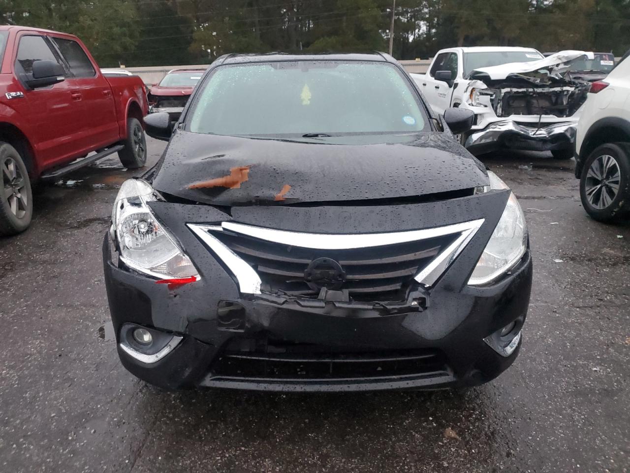 2019 NISSAN VERSA SV photo 9