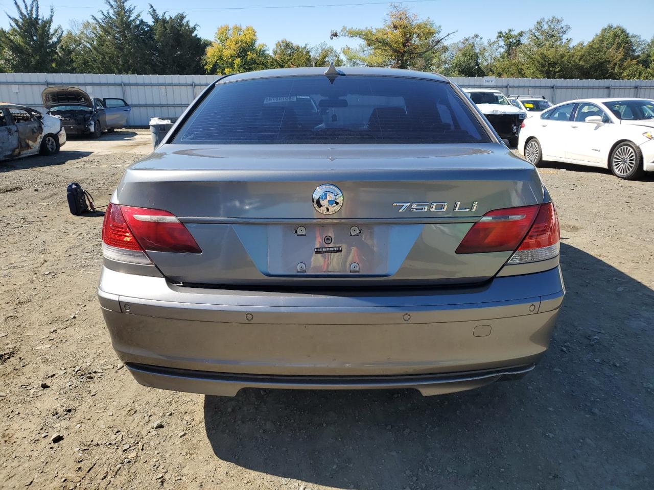 2007 BMW 750 photo 16