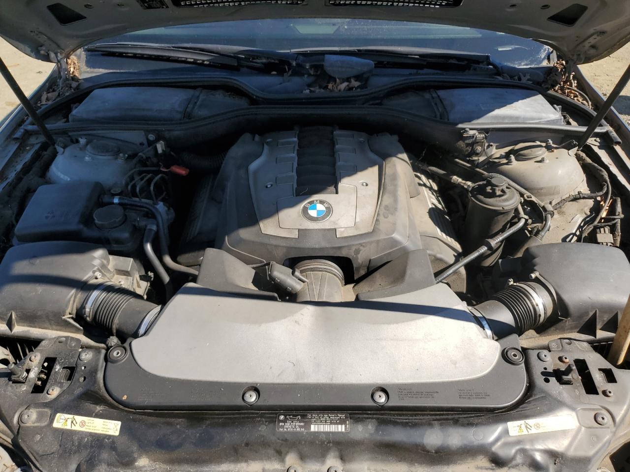 2007 BMW 750 photo 31