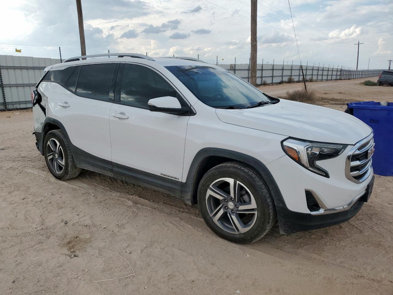 2019 GMC TERRAIN SLT photo 10