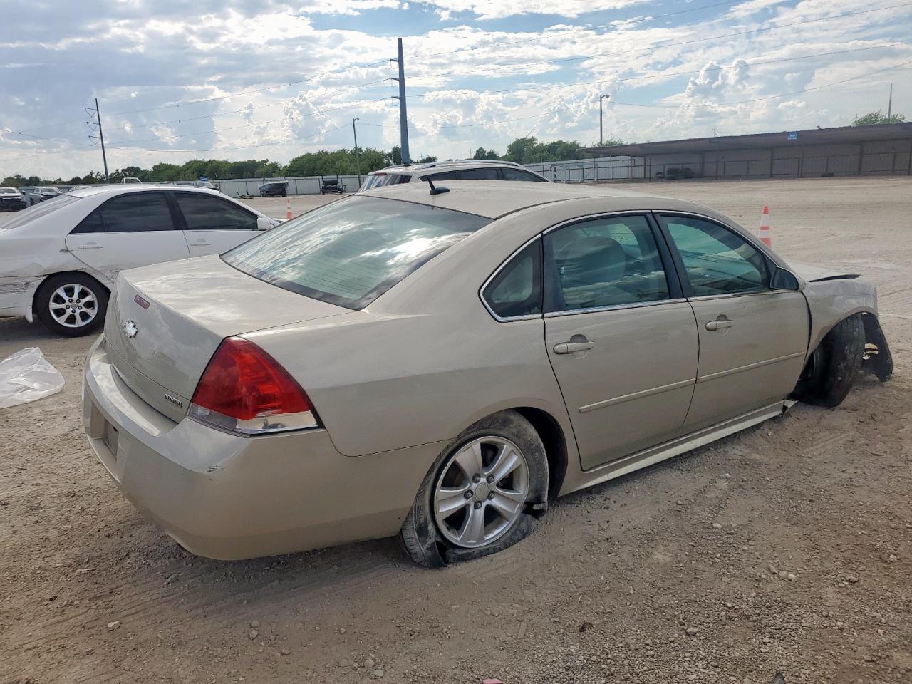 2012 CHEVROLET IMPALA LS photo 3