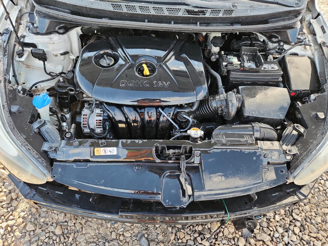 2016 HYUNDAI ELANTRA SE photo 21