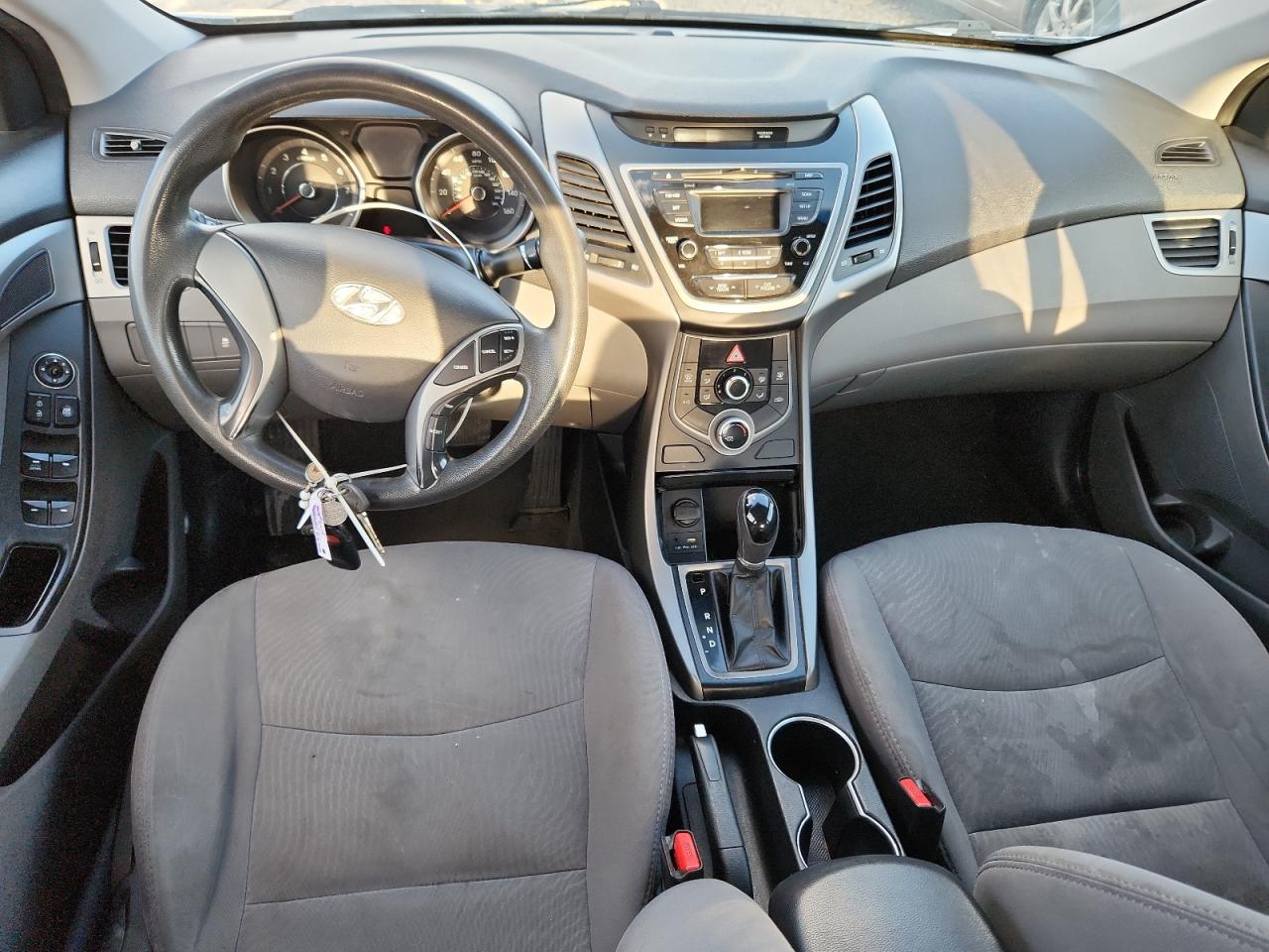 2016 HYUNDAI ELANTRA SE photo 15