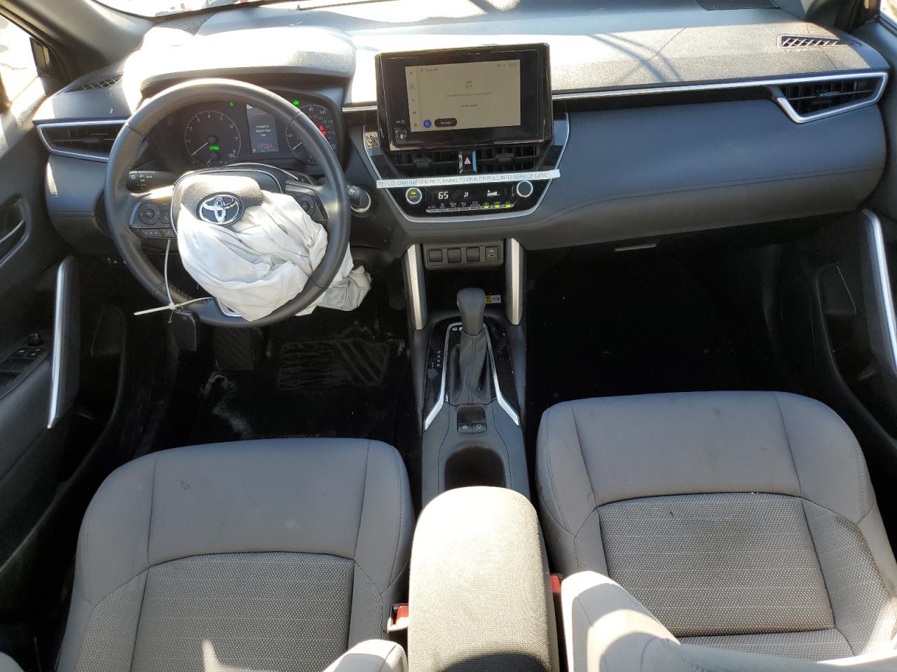 2023 TOYOTA COROLLA CROSS LE photo 15