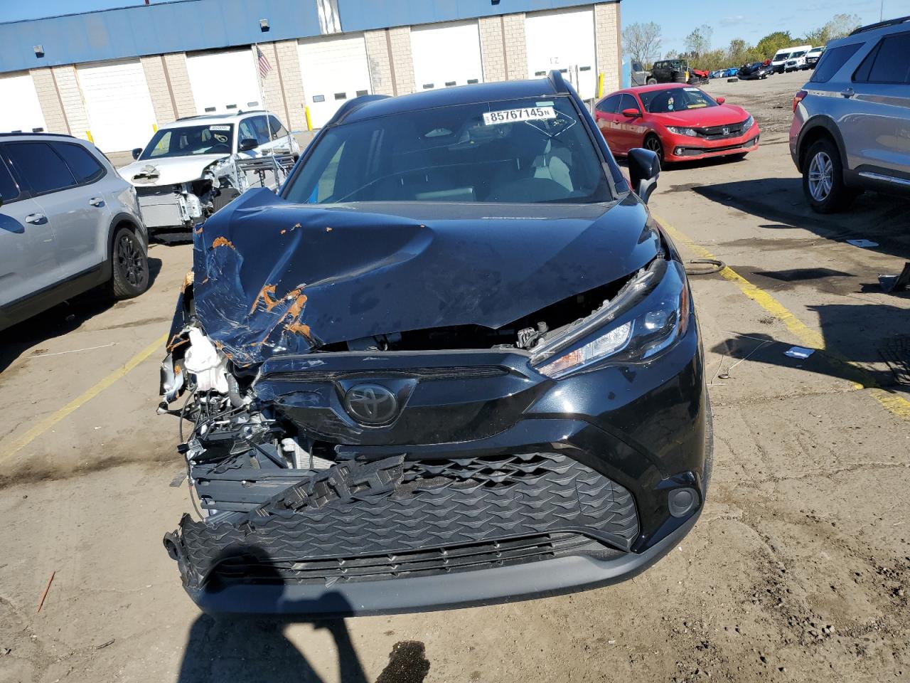 2023 TOYOTA COROLLA CROSS LE photo 9