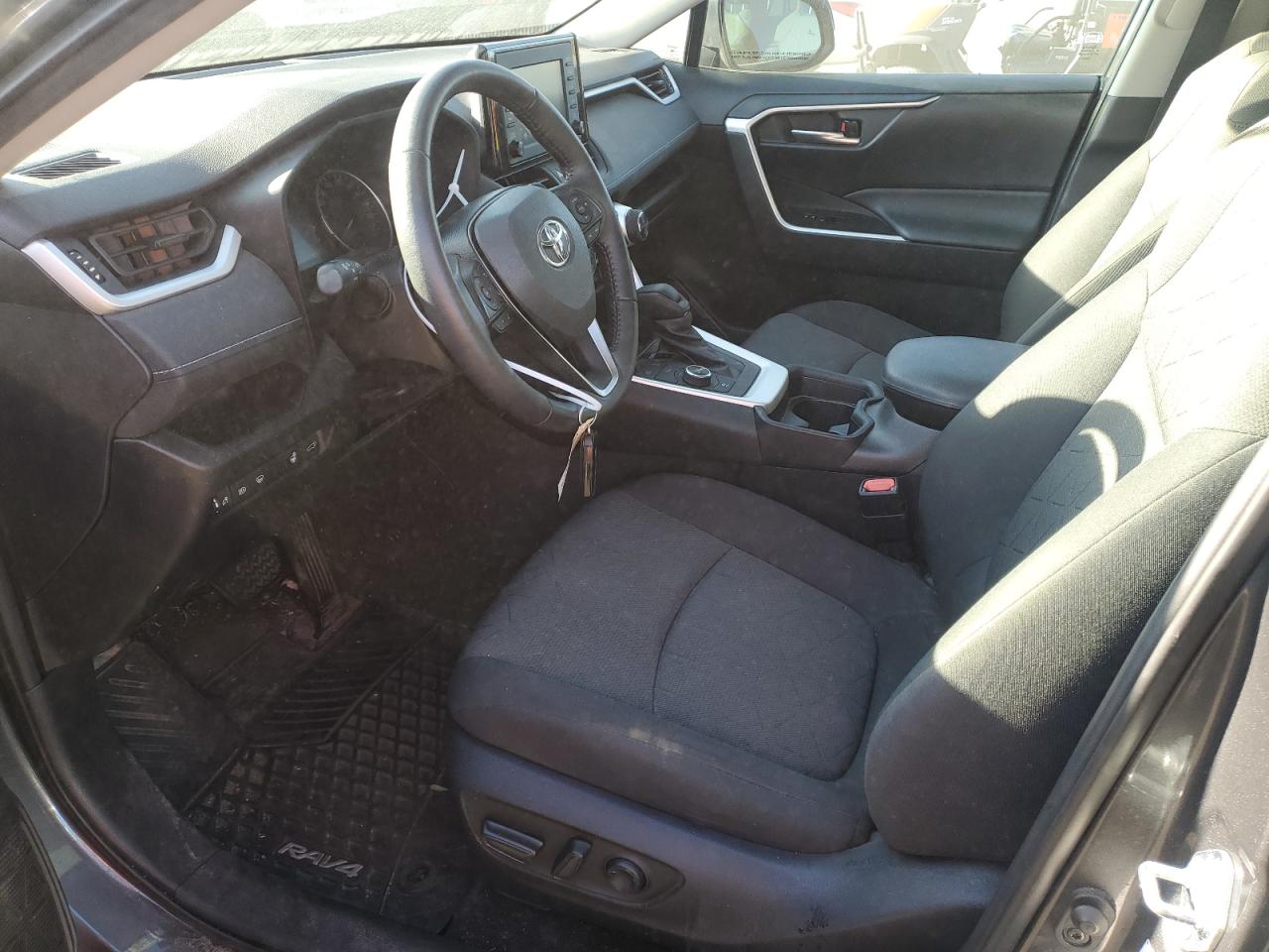 2021 TOYOTA RAV4 photo 13