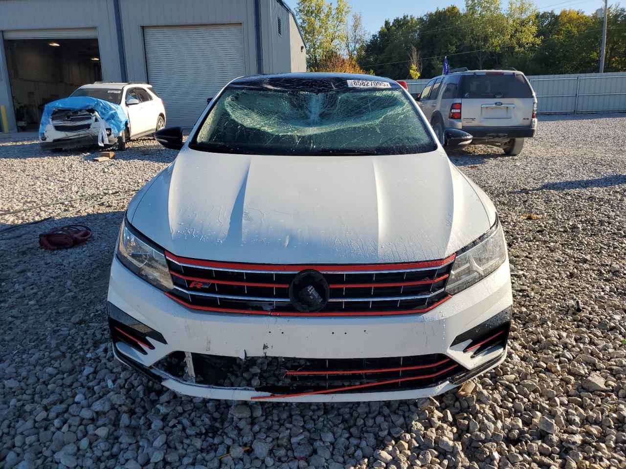 2017 VOLKSWAGEN PASSAT R-LINE photo 9
