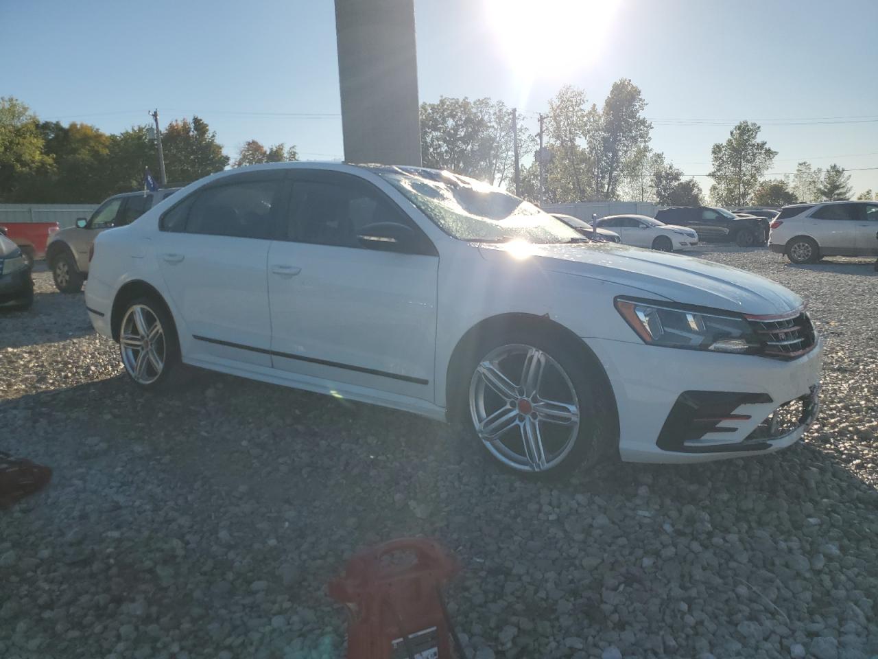 2017 VOLKSWAGEN PASSAT R-LINE photo 7