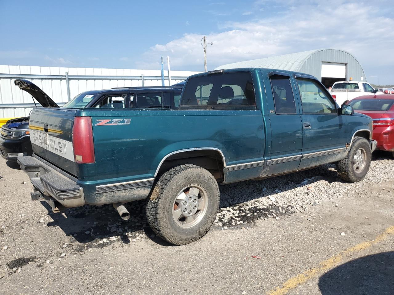 1997 CHEVROLET GMT-400 K1500 photo 3