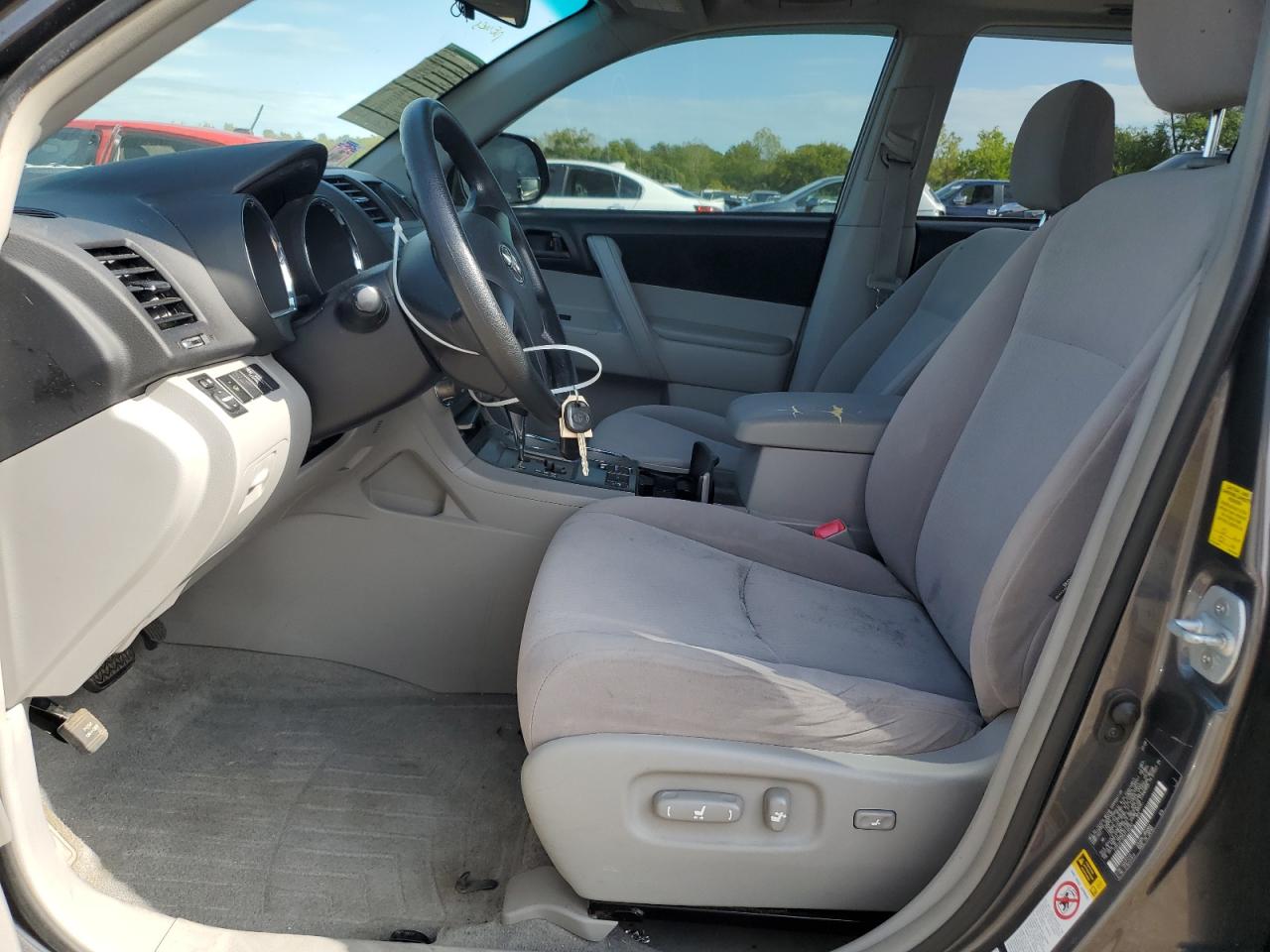 2009 TOYOTA HIGHLANDER photo 13