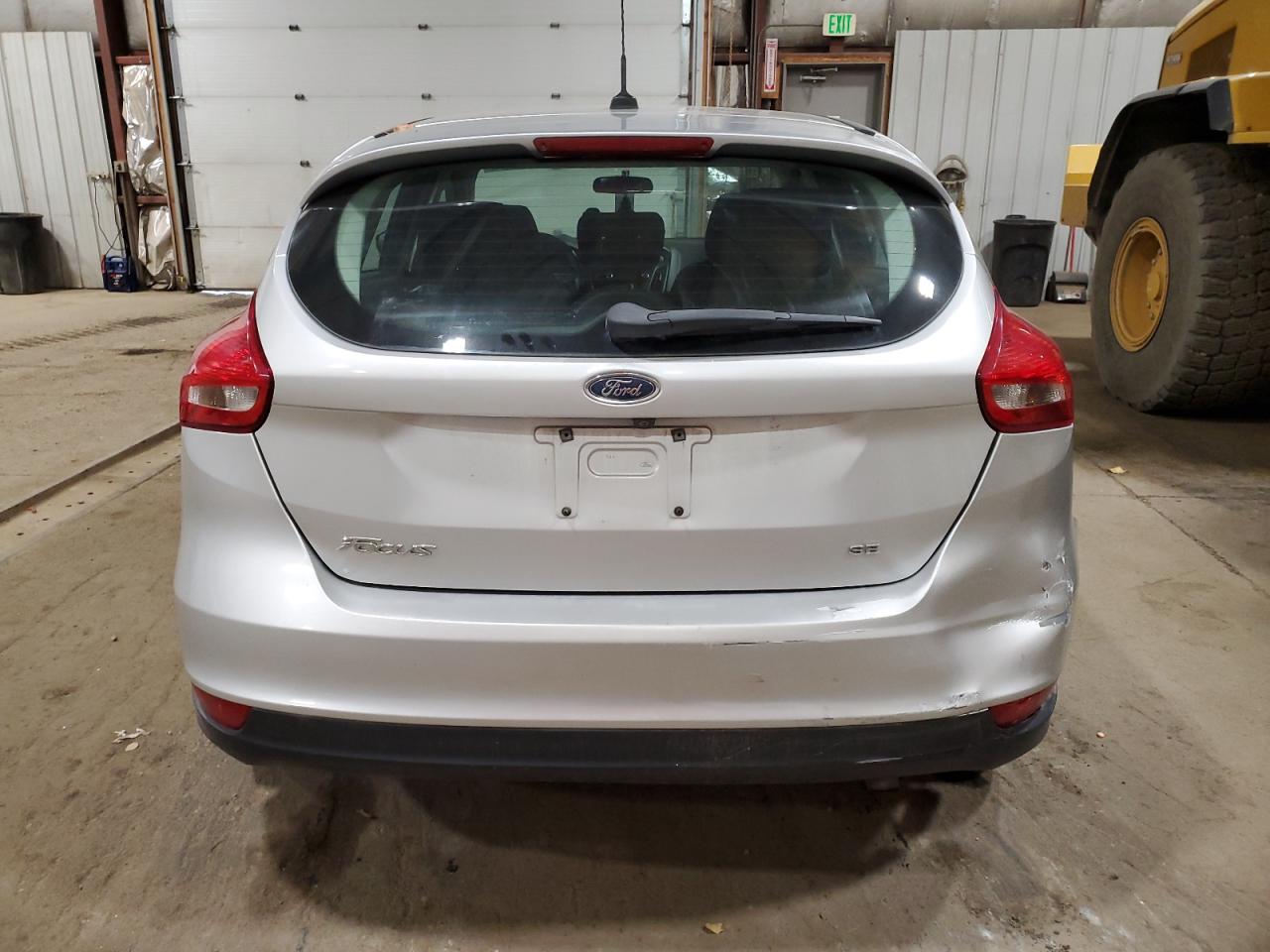 2015 FORD FOCUS SE photo 6