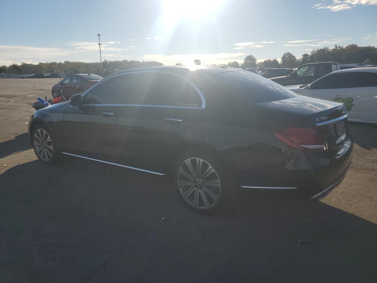 2018 MERCEDES-BENZ E 300 4MATIC photo 3
