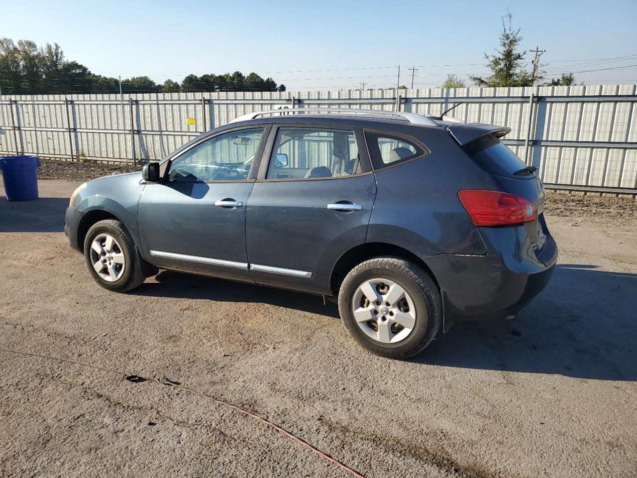 2015 NISSAN ROGUE SELECT S photo 4