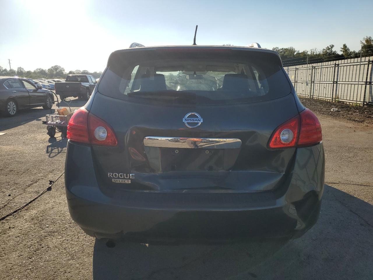 2015 NISSAN ROGUE SELECT S photo 16