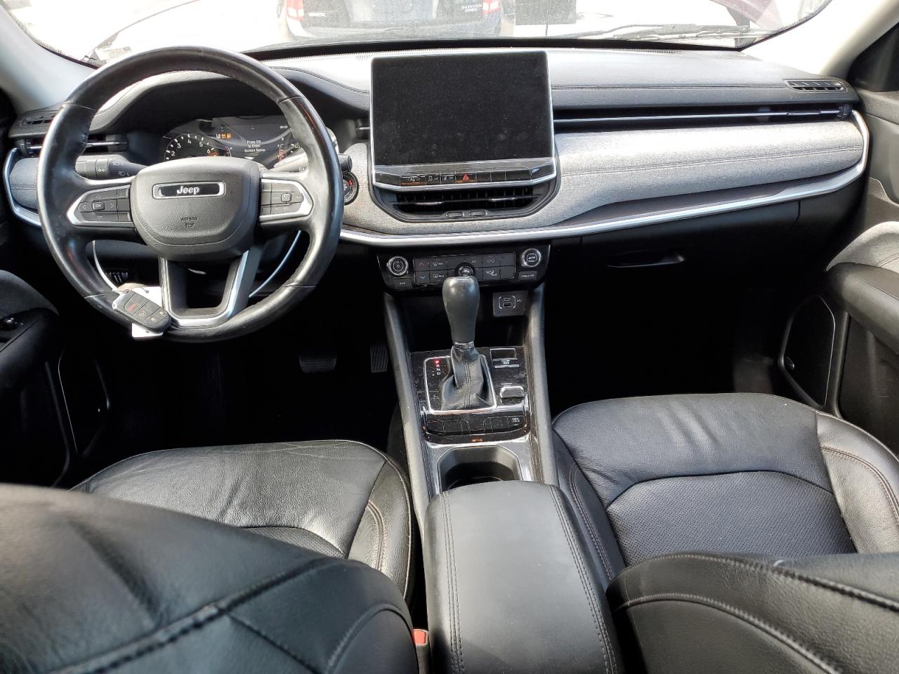 2022 JEEP COMPASS LATITUDE LUX photo 8