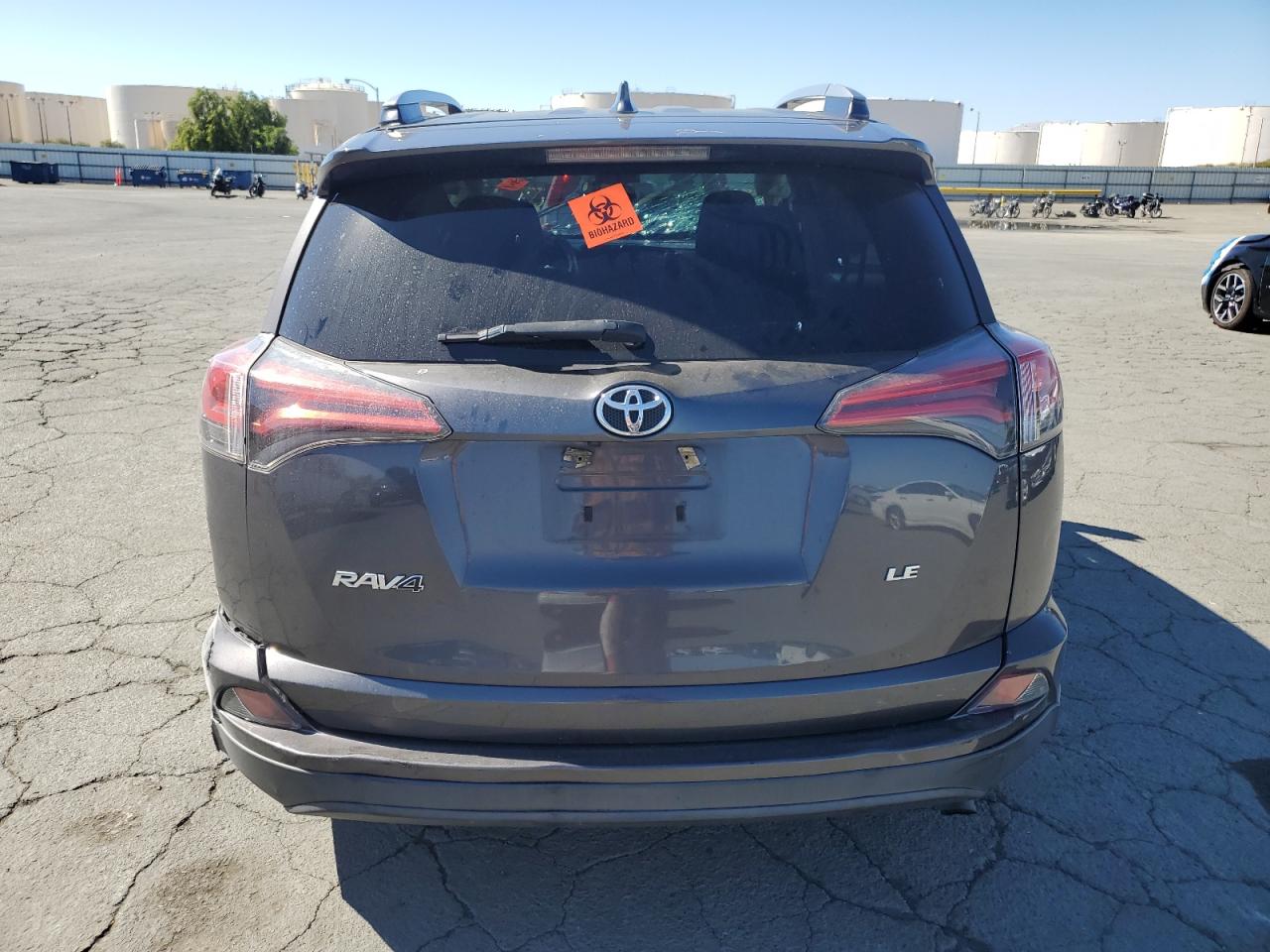 2017 TOYOTA RAV4 LE photo 11