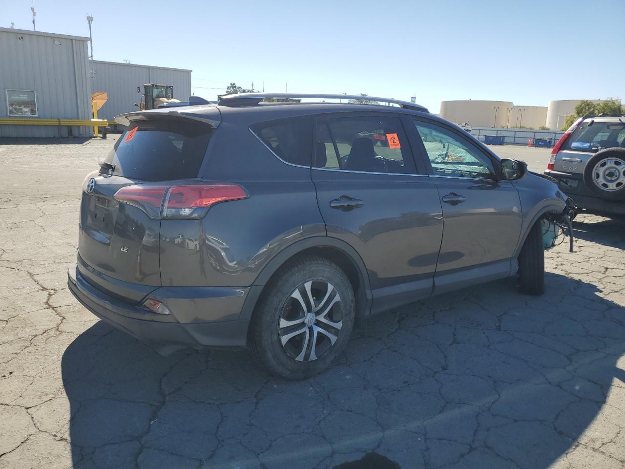 2017 TOYOTA RAV4 LE photo 5