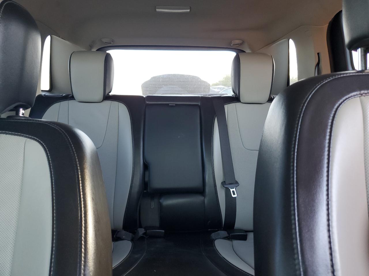 2017 GMC TERRAIN DENALI photo 19