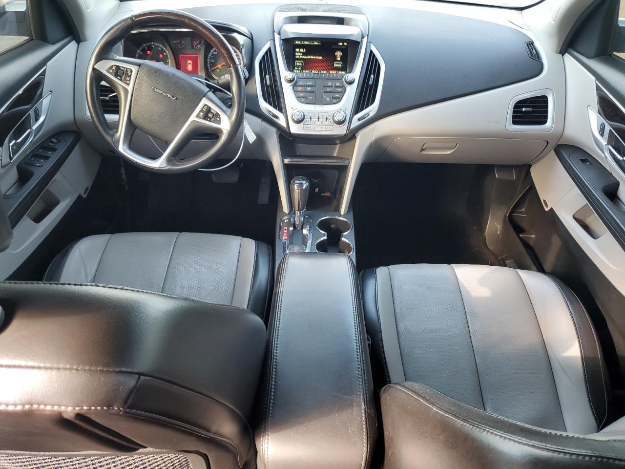 2017 GMC TERRAIN DENALI photo 15