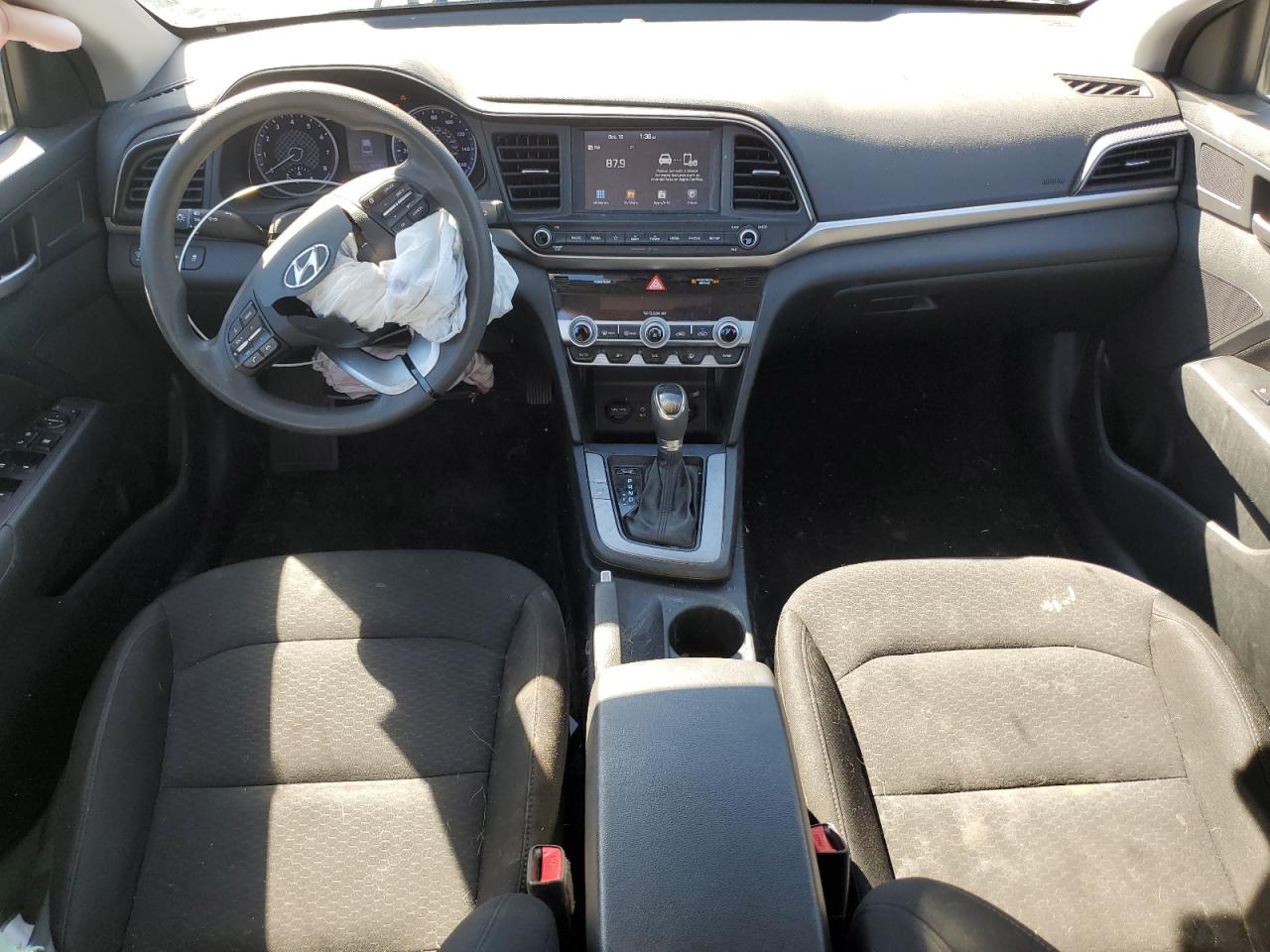 2020 HYUNDAI ELANTRA SEL photo 8