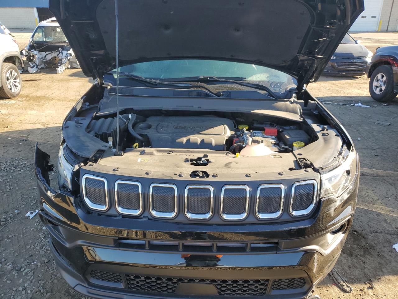 2022 JEEP COMPASS LATITUDE LUX photo 21