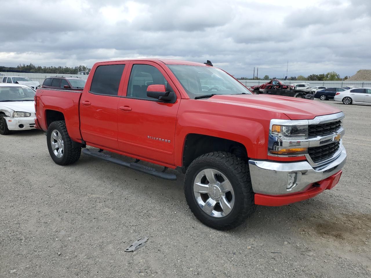 2018 CHEVROLET SILVERADO K1500 LT photo 4