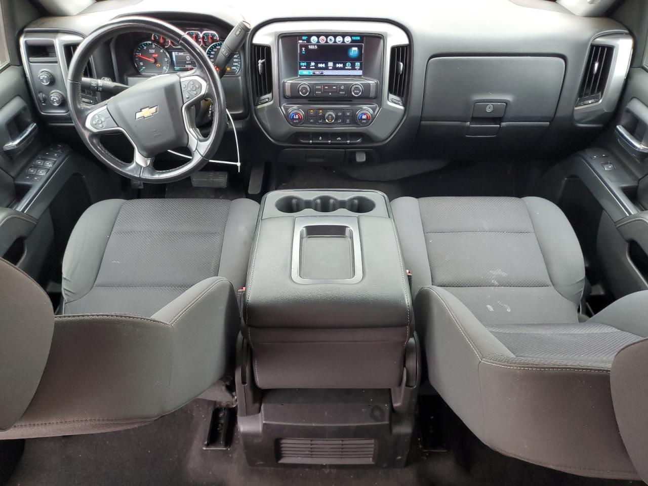 2018 CHEVROLET SILVERADO K1500 LT photo 8