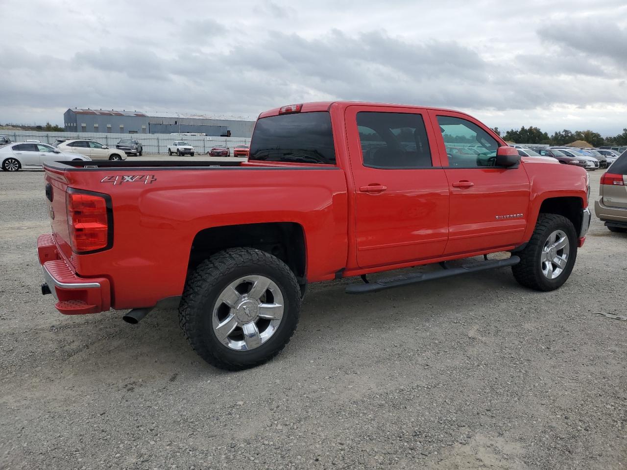 2018 CHEVROLET SILVERADO K1500 LT photo 3