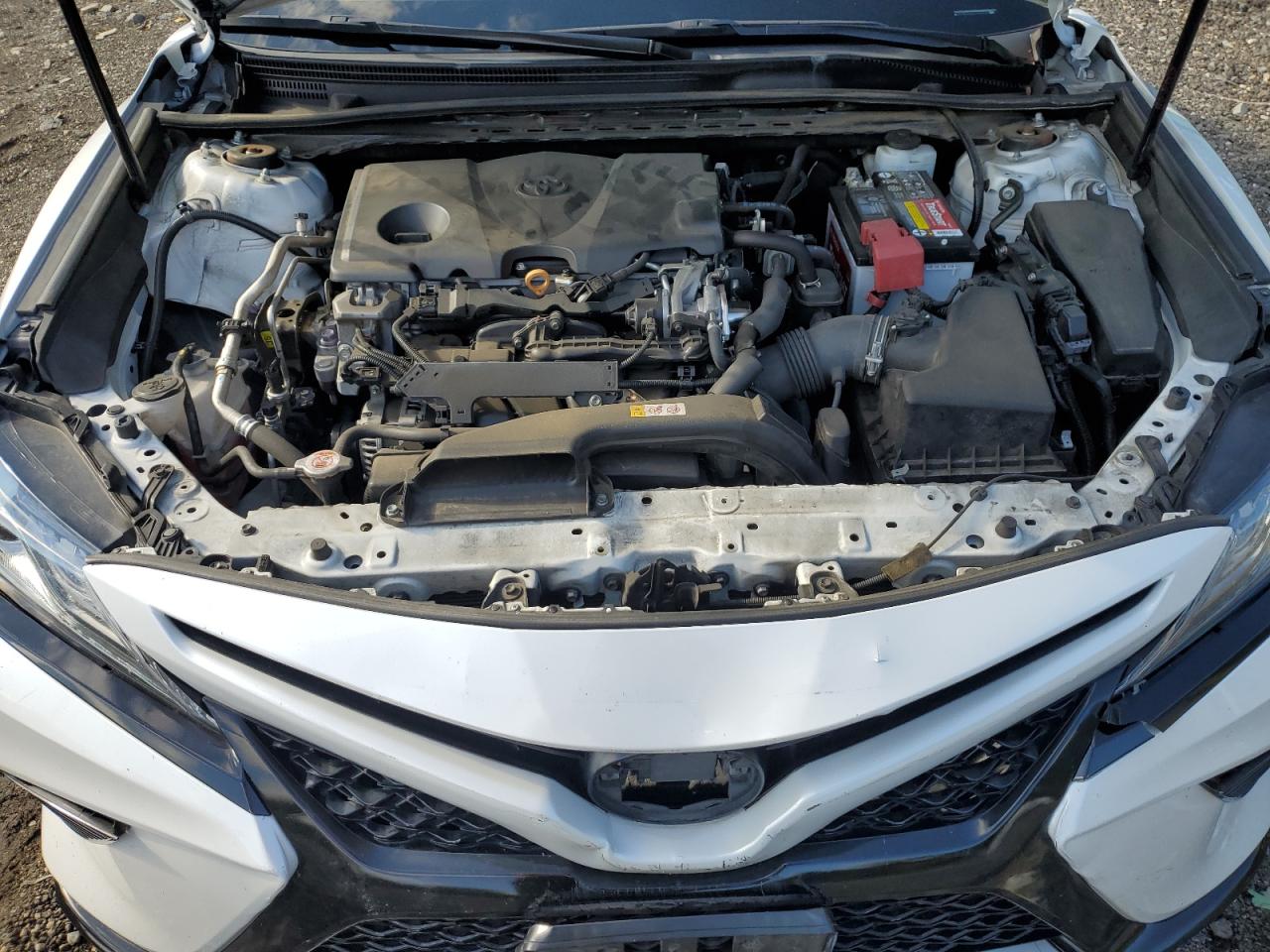 2019 TOYOTA CAMRY XSE photo 31